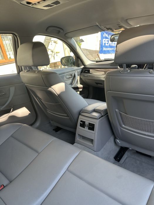 De Vânzare: BMW Seria 3 LCI (E90 Facelift) – Ediție Exclusive