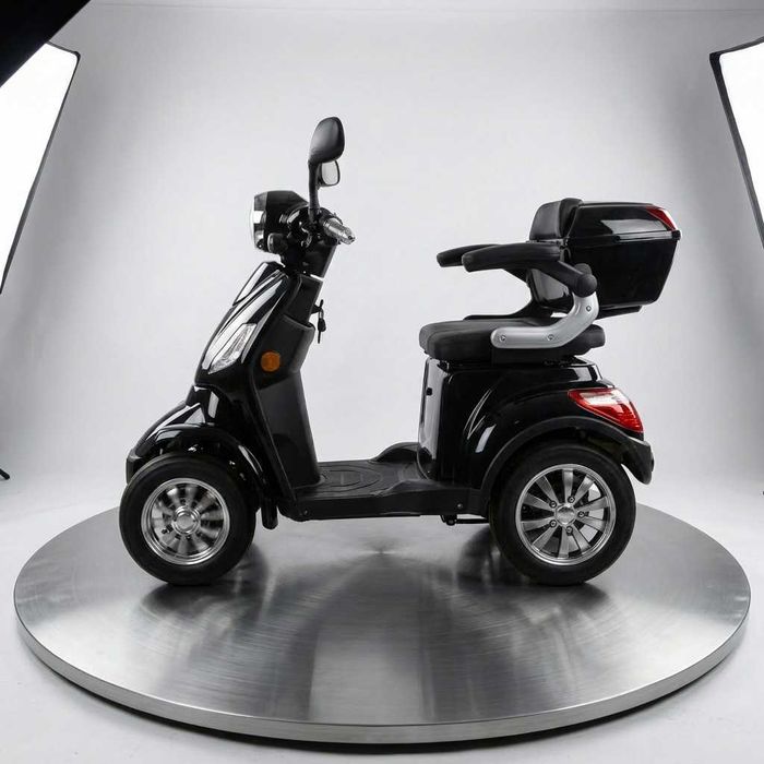 Scuter electric pentru persoane cu dizabilitati