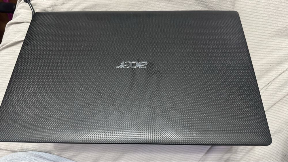 Ноутбук acer.