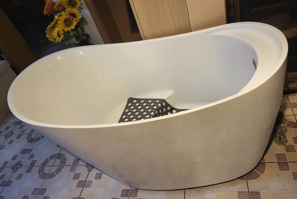 Cada freestanding diplon 1270 ovala pe alb