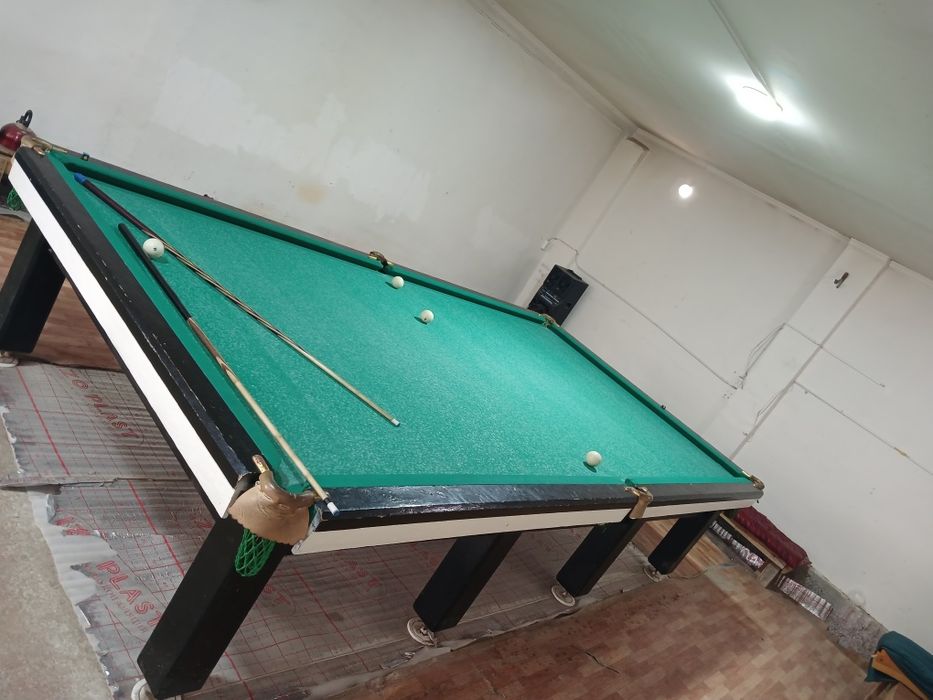 Бильярдни стол яхши холатда 2 та доска