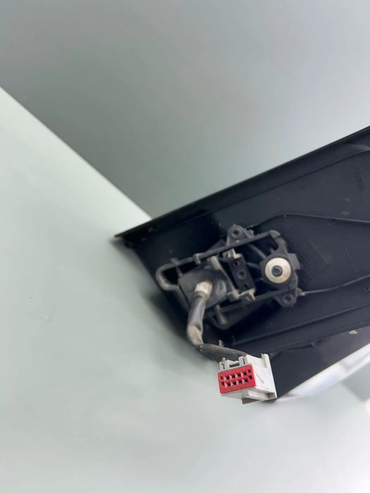 Oglinda dreapta electrica E9024440 Ford Focus 2008