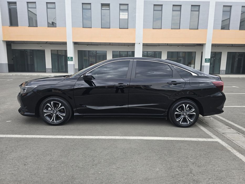 Honda Krayder kafoloti bilan