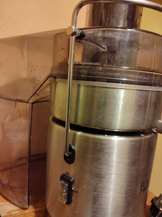 Juice Master Professional сокоизтисквачка професионална