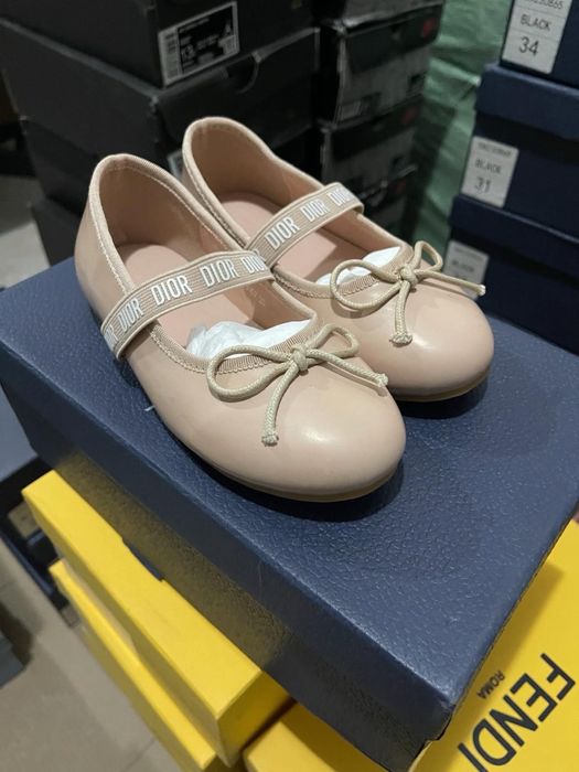 Продам бальетки туфельки для девочек