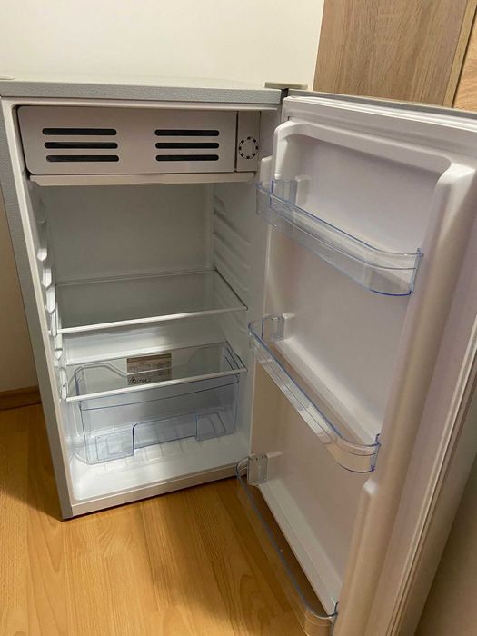 Frigider compact Starcrest