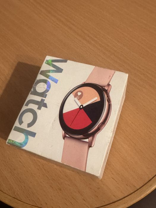 Смарт часы Samsung Galaxy Watch Active