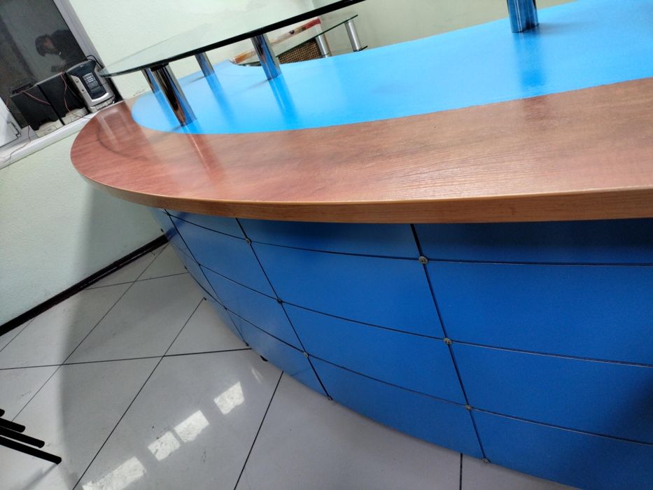 Продается барная стойка