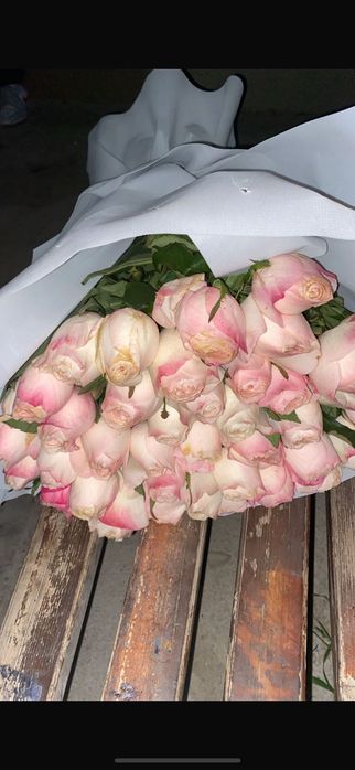 Цветы свежие тяжелые и ароматные