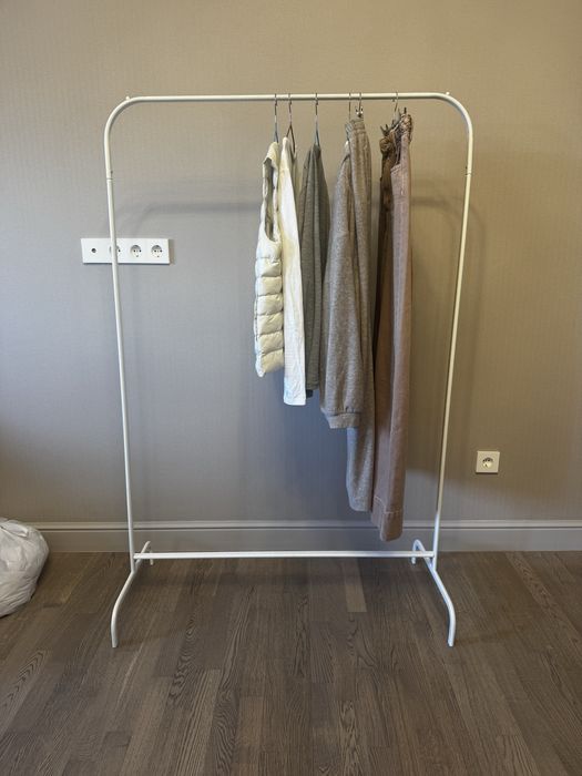 Продам напольные вешалки икеа