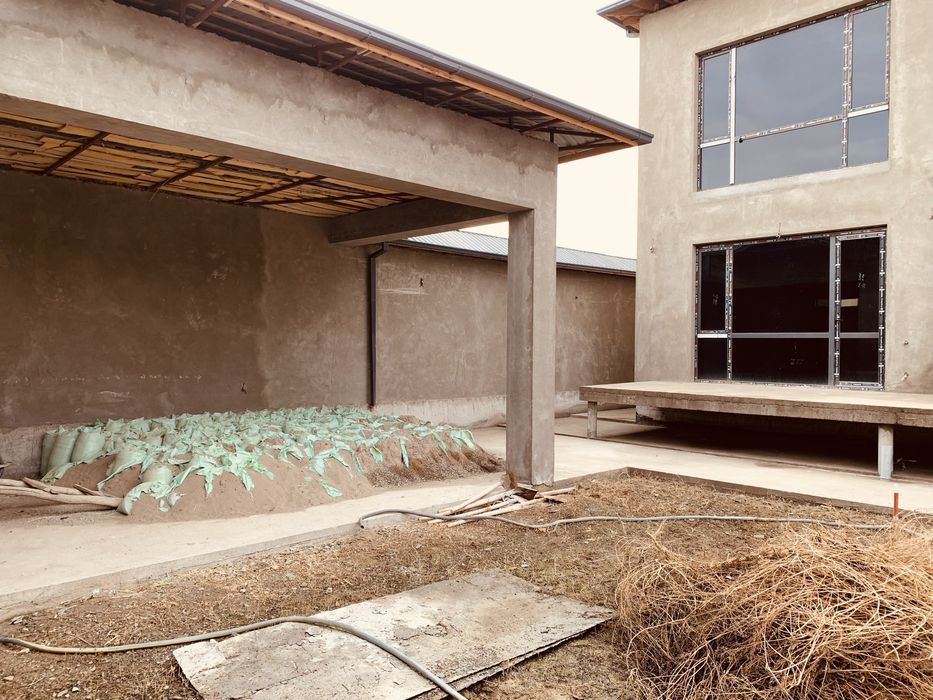 Продается участок. Состояние коробка. Махалла Тутзор. Юнусабад бетонка