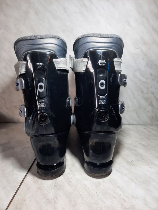 Clapari ski schi Dalbello mondo 25 corespunde mărimii 38,5