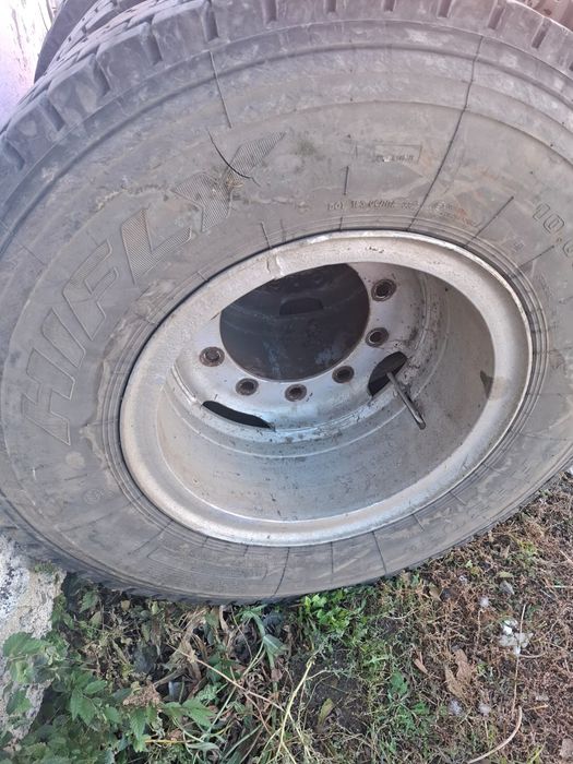 Грузовые шины в сборе