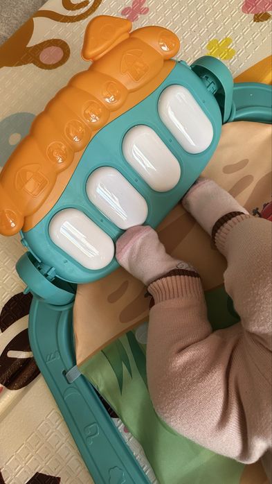 Развивающий игравой коврик