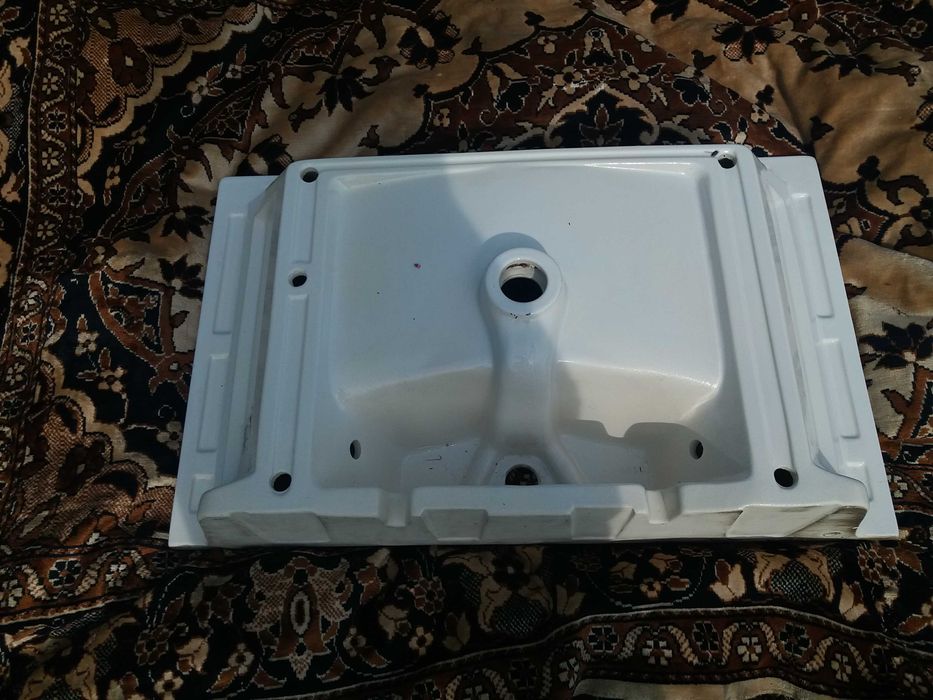 Продам раковину  . .