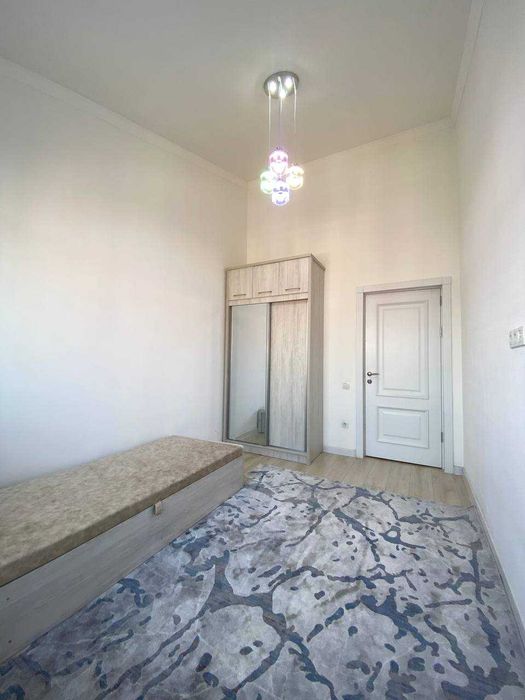 Сдаётся  квартира по ул. Янгизаман **