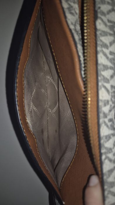 Продам сумку Michael Kors!!