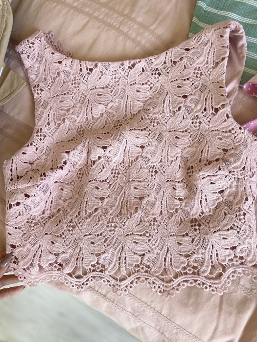 Комплект от тениски и дънки ( цена, включваща всичко)