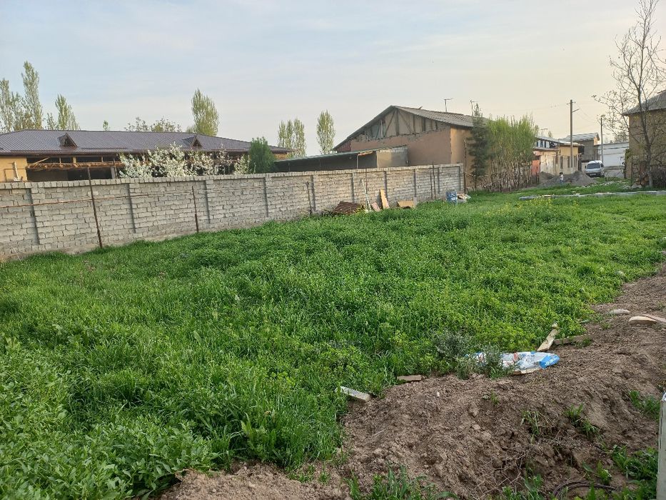 Yer sotiladi. Продаётся земельный участок.