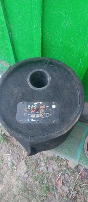 Продам суббуфер в машину б.у