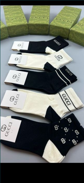 Șosete Gucci, model 2025, prețul este ptr o pereche