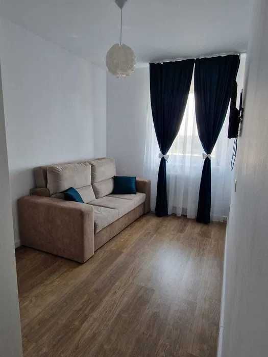 Apartament cu 3 camere de închiriat in Prima Universitatii