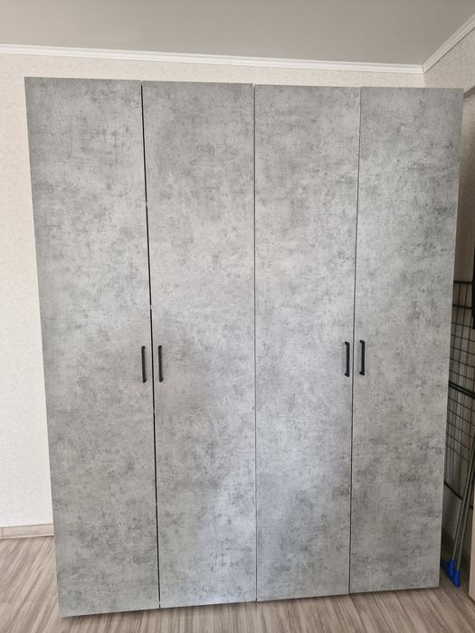Продам  шкаф ширина 2.60