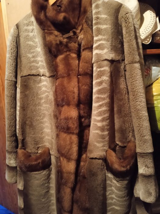 Шуба  женская, мех комбинированный