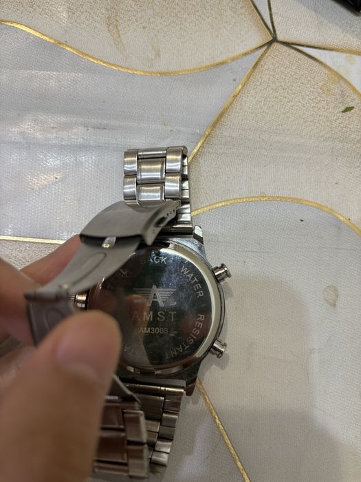 продам часы  торг есть