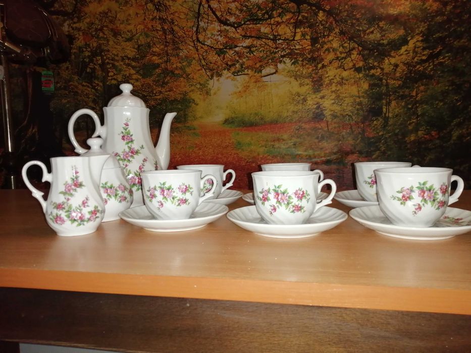 Чаши,сервизи и други неща