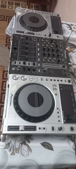 Продаётся свой комплект Dj Cdj 850 и DJM 700
