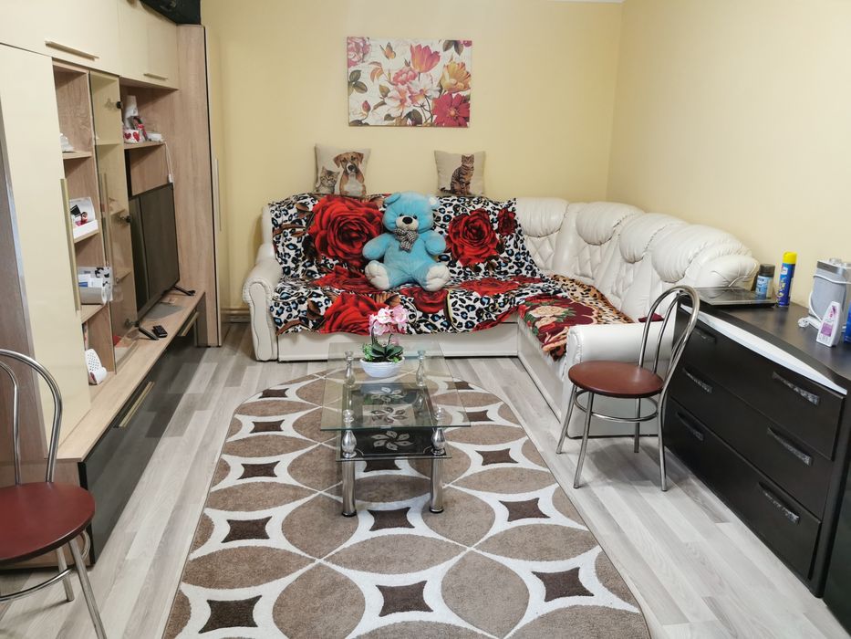 Casa de vânzare sau schimb cu apartament 2 camere decomandate in Constanța
