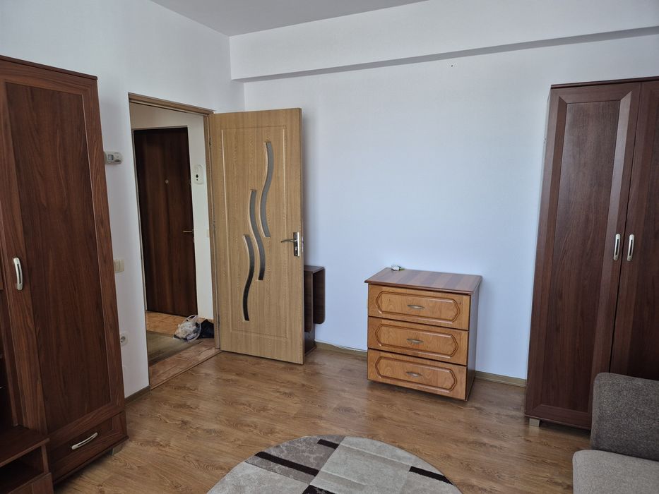 Garsoniera de închiriat