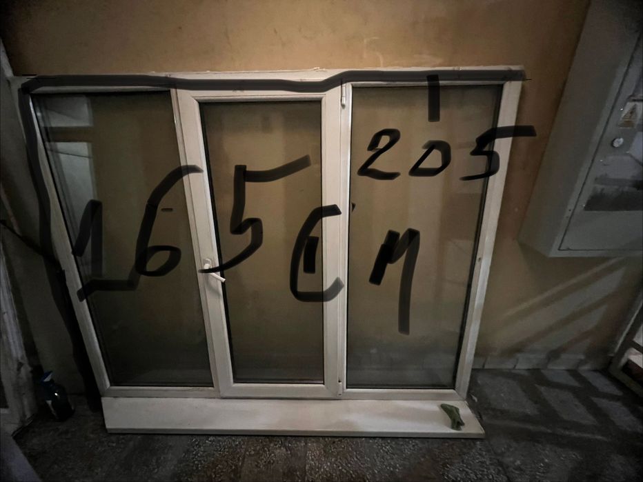 Продавам PVC дограма втора употреба – Trocal и Rehau, 5 камерна,
