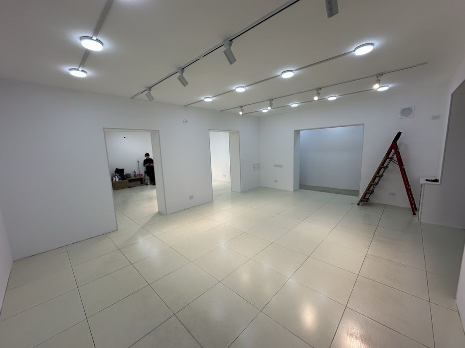 Angels food, М ойбек, 100 квм, openspace , с парковкой в доль дороги