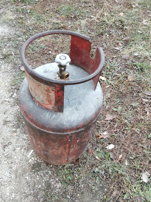Продам газ баллон с вентилем