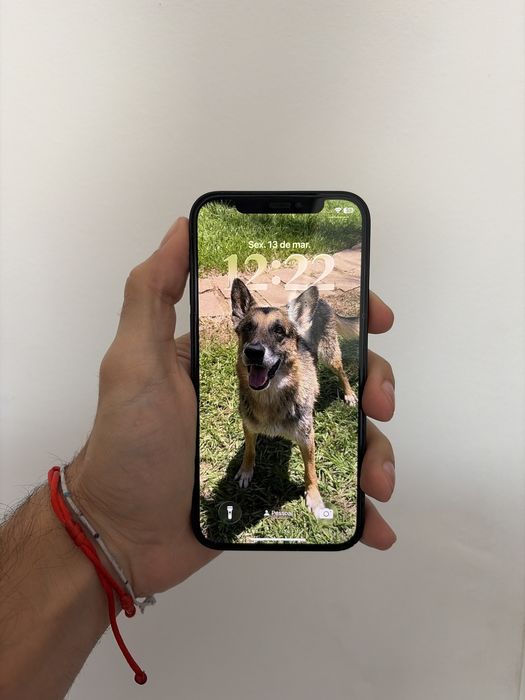 iPhone 12 Standard - 64GB - 86% Battery