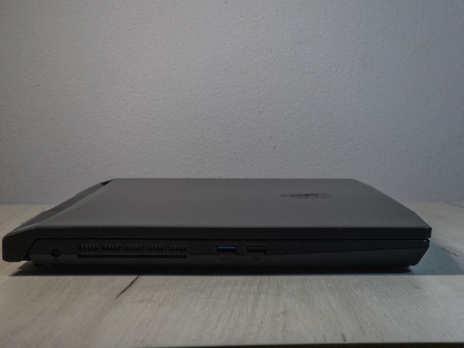 Laptop Gaming MSI Katana GF66