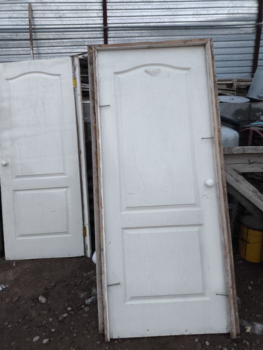 Продам двери,межкомнатные