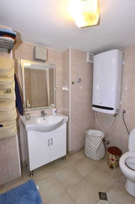 Дава се под наем Двустаен апартамент в София, Център - 80 кв.м за 856.8 € - Снимка #6