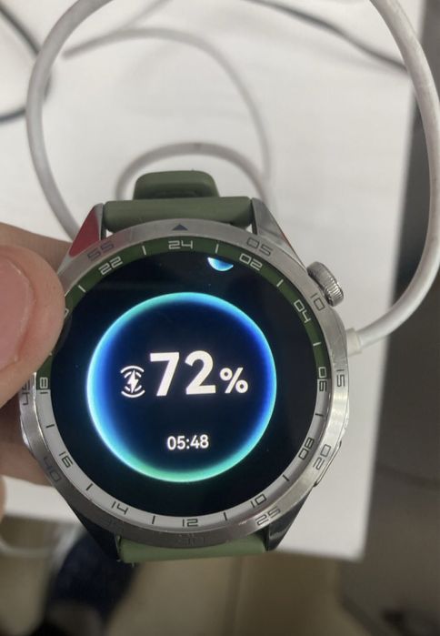 Часы хуавеи gt4 с коробкои