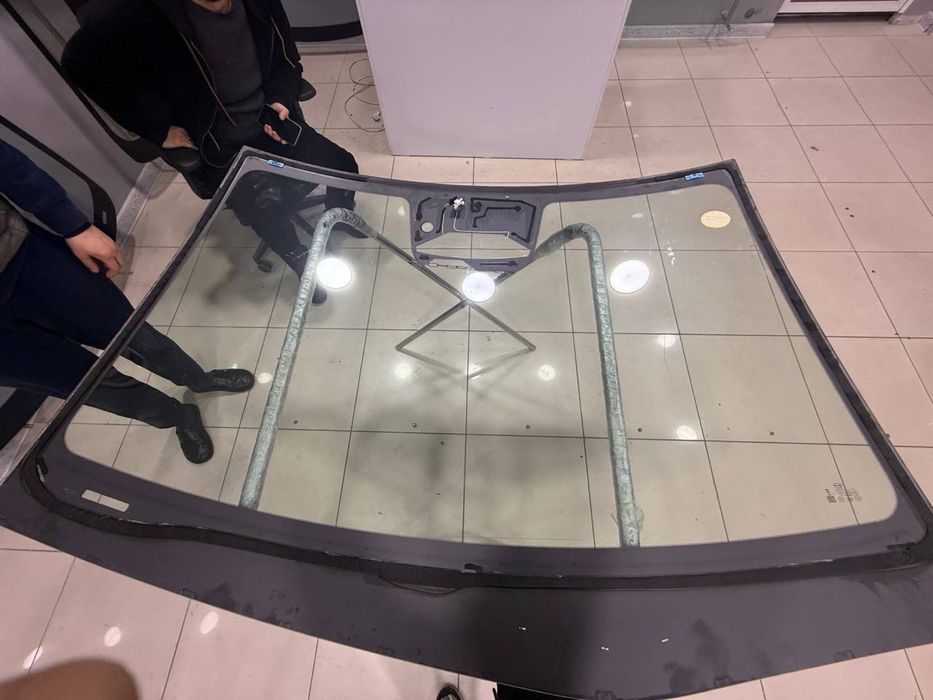 BYD Han lobovoy original. Лобовой в идеальном состоянии оригинал