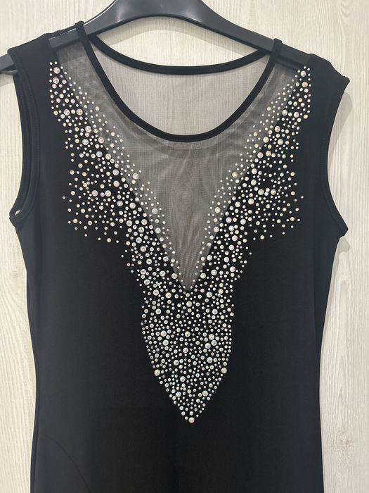 Дълга рокля с камъчета