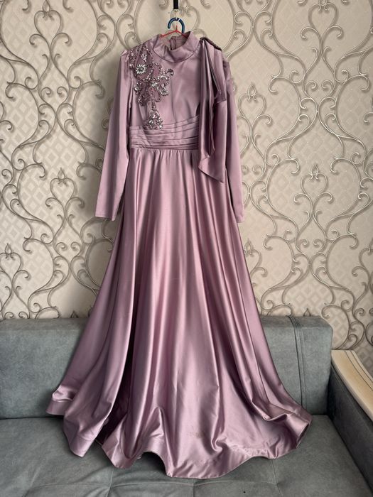 Вечерние платья 46-48 размеров