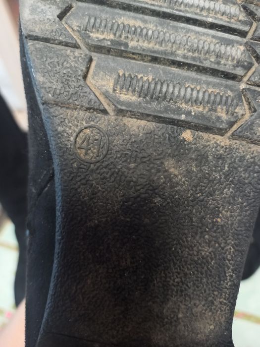 Зимние сапоги   .