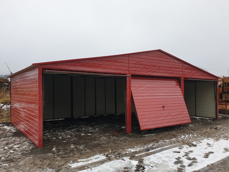 Garaj pe profil metalic si panouri sandwich 4.2 x 7m