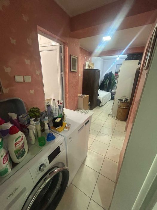 Двуетажна къща с гараж и двор, гр. Попово