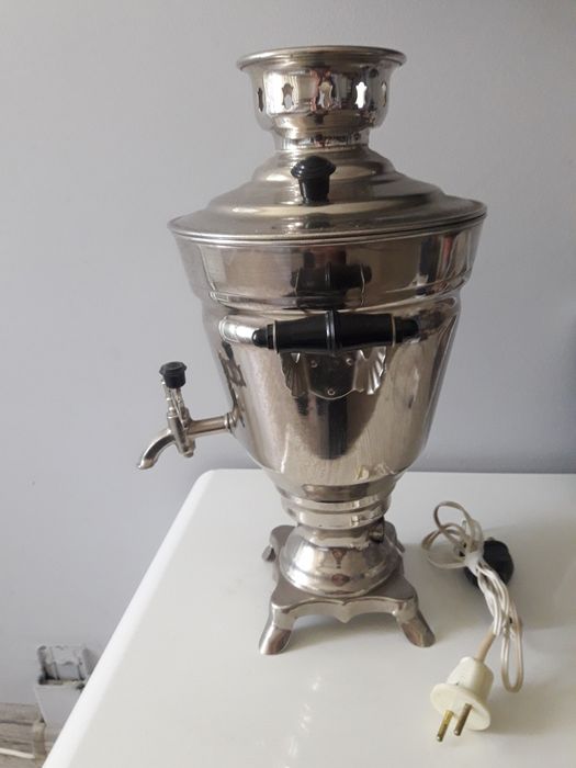 Стар руски самувар