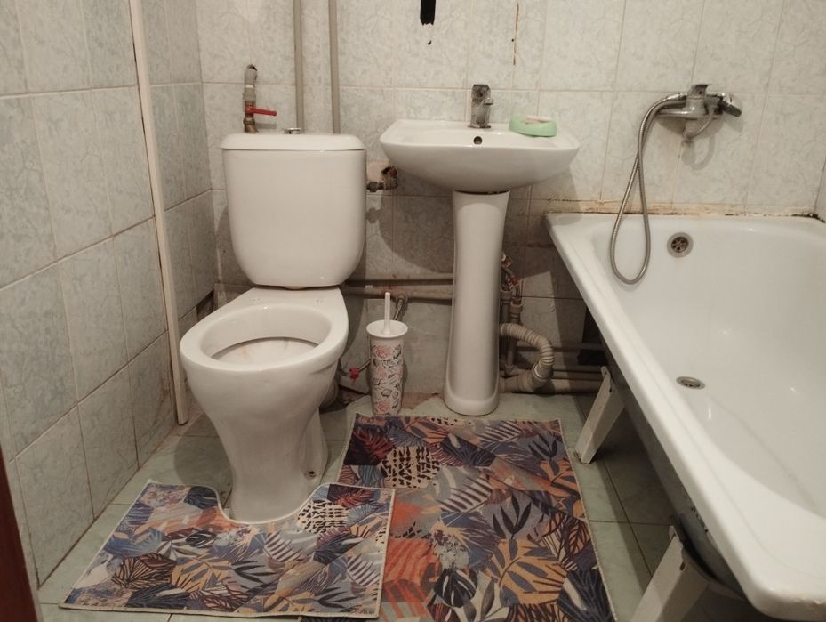 Сдам кв уневерсам аптека 50, 2 часа 3000