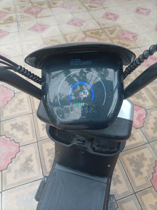 Skuter yaxshi holatda.